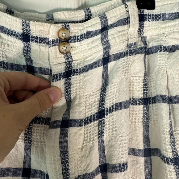 Madewell Linen-Cotton Pleated Mid-Length Shorts in Windowpane Size 12 - Picture 4 of 10